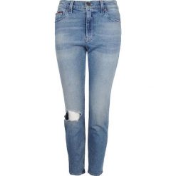 Tommy Hilfiger Jeansy "Izzy". Jeansy damskie TOMMY HILFIGER, z jeansu, z podwyższonym stanem. Za 349,00 zł.