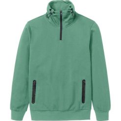 Bluza z kieszeniami z zamkiem bonprix zielony szałwiowy. Zielone bluzy męskie bonprix, xl, bez wzorów, bez kołnierzyka, bez rękawów, bez kaptura. Za 54,99 zł.