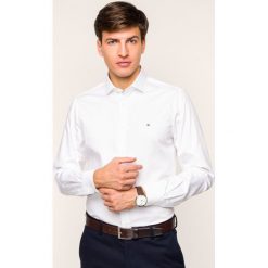 Koszula Tommy Hilfiger Tailored Twill Classic TT0TT06138. Białe koszule męskie Tommy Hilfiger Tailored, m, bez wzorów, z bawełny, casualowe, bez kołnierzyka, bez rękawów. W wyprzedaży za 169,00 zł.