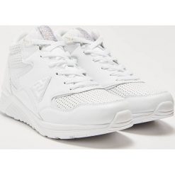 Sneakersy za kostkę - Biały. Białe sneakersy męskie House, za kostkę, bez zapięcia. Za 99,99 zł.