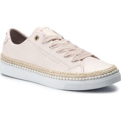 Espadryle TOMMY HILFIGER - Tommy Jute City Sneaker FW0FW04145 Silver Peony 658. Różowe espadryle damskie TOMMY HILFIGER, bez wzorów, ze skóry, bez obcasa, na płaskiej podeszwie. Za 449,00 zł.