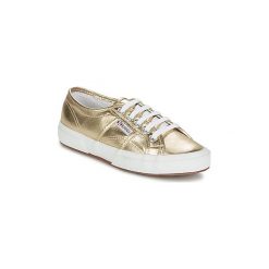 Buty Superga 2750 CLASSIC METAL. Żółte trampki i tenisówki damskie Superga, bez wzorów, bez zapięcia. Za 335,20 zł.