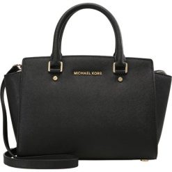 Torebki klasyczne damskie: MICHAEL Michael Kors SELMA SATCHEL Torebka black