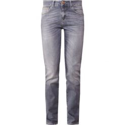 CLOSED BAKER LONG Jeansy Slim Fit light stone grey. Szare jeansy damskie CLOSED, bez wzorów, z elastanu. Za 789,00 zł.