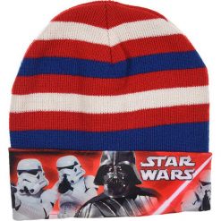 Czapka "Star Wars" w kolorze czerwono-niebiesko-białym. Czerwone czapeczki niemowlęce w paski, retro. W wyprzedaży za 17,95 zł.