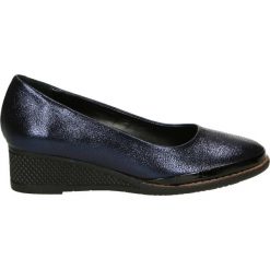 Czółenka - 6111R02684 BL. Czarne czółenka marki Venezia, z nubiku. Za 269,00 zł.
