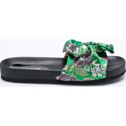 Chodaki damskie: Public Desire – Klapki