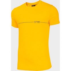 T-shirt męski TSM600A - żółty - Outhorn. Żółte koszulki męskie Outhorn, m, bez wzorów, bez kołnierzyka, bez rękawów. W wyprzedaży za 29,99 zł.