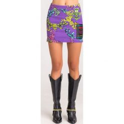 SPÓDNICA VERSACE JEANS COUTURE. Żółte spódniczki damskie z aplikacjami, z elastanu, mini, proste. Za 538,45 zł.