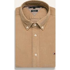 Tommy Hilfiger - Koszula. Koszule męskie TOMMY HILFIGER, s, bez wzorów, z bawełny, casualowe, button down, z długim rękawem. W wyprzedaży za 299,90 zł.