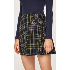 Guess Jeans - Spódnica. Niebieskie spódniczki damskie s, z aplikacjami, z elastanu, casualowe, z podwyższonym stanem, mini, rozkloszowane. W wyprzedaży za 299,90 zł.