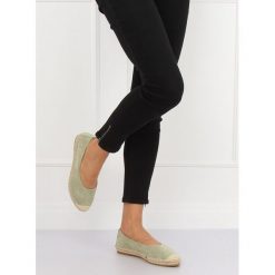 Espadryle baleriny zielone ENVI. Zielone baleriny damskie FunKee.pl, bez wzorów, z zamszu, bez obcasa. Za 66,99 zł.