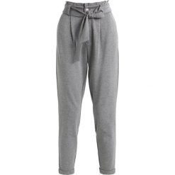 Spodnie dresowe damskie: ONLY ONLPOPTRASH EASY PAPERBACK PANT Spodnie treningowe medium grey melange