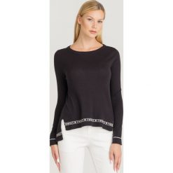SWETER TWINSET. Czarne swetry damskie Twinset, xs, z aplikacjami, z kaszmiru, bez rękawów, bez kaptura. Za 394,50 zł.