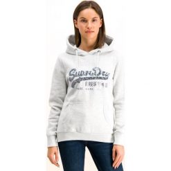 Bluza Superdry Vintage Logo Sequin Outline W2000067B. Szare bluzy damskie Superdry, bez wzorów, z bawełny, bez rękawów, bez kaptura. W wyprzedaży za 239,00 zł.