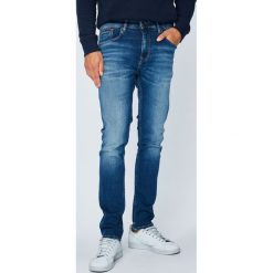 Tommy Jeans - Jeansy. Niebieskie jeansy męskie marki Tommy Jeans, z elastanu. W wyprzedaży za 269,90 zł.
