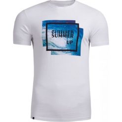 T-shirt męski TSM608 - biały - Outhorn. Białe koszulki męskie Outhorn, na lato, m, z materiału. W wyprzedaży za 29,99 zł.