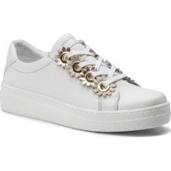 Sneakersy QUAZI - QZ-12-02-000081 126. Białe półbuty damskie QUAZI, ze skóry. W wyprzedaży za 149,00 zł.