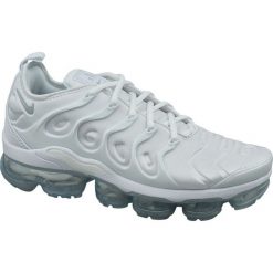Nike Air Vapormax Plus 924453-100 45 Białe. Białe buty sportowe męskie Nike, z syntetyku, bez zapięcia, do biegania. W wyprzedaży za 799,99 zł.