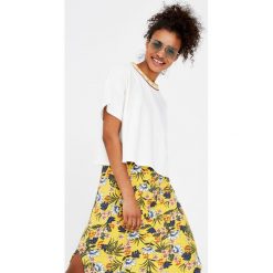 T-shirty damskie: Koszulka z fantazyjnym detalem