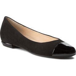 Baleriny HÖGL - 0-121002 Black 0100. Czarne baleriny damskie marki HÖGL, ze skóry, klasyczne, na płaskiej podeszwie. Za 449,00 zł.