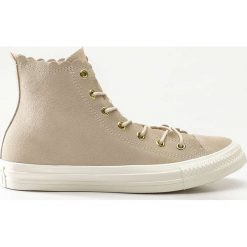 Converse brązowe Chuck Taylor All Star Scallop 421 Natural Ivory Gold Egret. Pomarańczowe trampki dziewczęce Converse, bez wzorów, z gumy, bez zapięcia. W wyprzedaży za 289,00 zł.