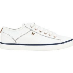 Wrangler Starry Lace Tenisówki Biały. Białe trampki i tenisówki damskie Wrangler, bez wzorów, z materiału, bez zapięcia. Za 223,95 zł.