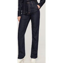 Jeansy z wysokim stanem - Granatowy. Niebieskie bez kategorii marki Reserved, z jeansu. Za 139,99 zł.