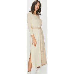 Answear - Sukienka Nomad. Szare długie sukienki marki ANSWEAR, na co dzień, l, z dzianiny, casualowe, z okrągłym kołnierzem, proste. Za 169,90 zł.