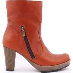 Botki - skóra naturalna - model 495 - kolor brąz. Pomarańczowe botki damskie Zapato, ze skóry, bez obcasa, bez zapięcia. Za 399,00 zł.
