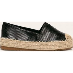 Answear - Espadryle Zone3. Czarne espadryle damskie ANSWEAR, bez wzorów, z gumy, bez obcasa, na obcasie. W wyprzedaży za 89,90 zł.