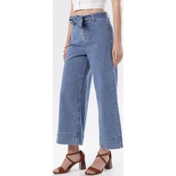 Niebieskie Jeansy Culottes Astereino. Niebieskie jeansy damskie Born2be, bez wzorów, z jeansu. W wyprzedaży za 179,99 zł.