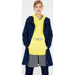 Parka z kieszeniami. Zielone parki damskie marki Pull&Bear. Za 139,00 zł.