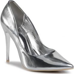 Szpilki DEEZEE - Suzanne Silver. Szare półbuty damskie DeeZee, bez wzorów, ze skóry ekologicznej, eleganckie, bez obcasa, na obcasie, bez zapięcia. Za 99,99 zł.