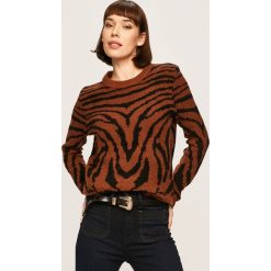 Jacqueline de Yong - Sweter. Czerwone swetry damskie Jacqueline de Yong, s, bez wzorów, z elastanu, bez rękawów, bez kaptura. W wyprzedaży za 79,90 zł.