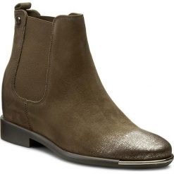 Sztyblety CARINII - B3780/N I43-000-PSK-B98. Zielone botki damskie na obcasie marki Carinii, z materiału. W wyprzedaży za 279,00 zł.