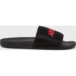 Armani Exchange - Klapki. Czarne kapcie męskie Armani Exchange, z materiału, bez zapięcia. Za 239,90 zł.