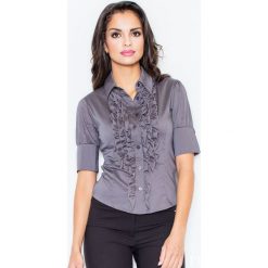 Elegancka Szara Koszula z Falbankami w Kolorze. Szare bluzki damskie Molly.pl, na co dzień, s, bez wzorów, eleganckie, z falbankami, z krótkim rękawem. Za 87,90 zł.