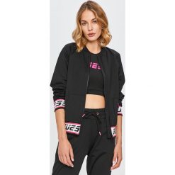 Guess Jeans - Bluza. Czarne bluzy damskie Guess Jeans, s, z nadrukiem, z elastanu, bez rękawów, bez kaptura. Za 329,90 zł.
