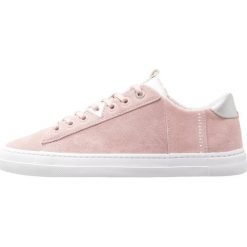 Trampki damskie slip on: HUB HOOK Tenisówki i Trampki pastel rose/white