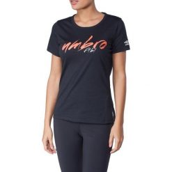Umbro Koszulka Graphic W Tee Black M. Brązowe bluzki sportowe damskie marki Umbro, m, z nadrukiem, z bawełny, z okrągłym kołnierzem. W wyprzedaży za 35,00 zł.