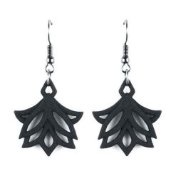 The Rogue + The Wolf Lotus Blossoms Earrings Kolczyki czarny. Czarne kolczyki damskie marki The Rogue + The Wolf. Za 62,90 zł.