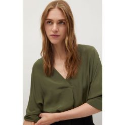 Mango - Bluzka Elegance. Żółte bluzki damskie Mango, s, bez wzorów, z wiskozy, eleganckie, bez kołnierzyka, z długim rękawem. Za 119,99 zł.