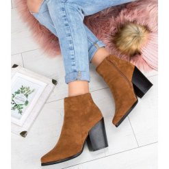 Botki damskie Marquiiz TX-3207 Brązowe. Pomarańczowe botki damskie Marquiiz, z tworzywa sztucznego, eleganckie, bez obcasa, na obcasie, bez zapięcia. Za 129,00 zł.