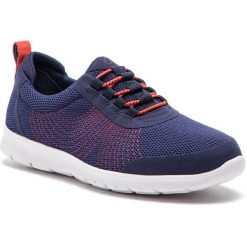 Półbuty CLARKS - Step Allenabay 261375064 Navy Textille. Niebieskie półbuty damskie marki Clarks, na co dzień, bez wzorów, z tworzywa sztucznego, bez obcasa, na płaskiej podeszwie, bez zapięcia. W wyprzedaży za 179,00 zł.