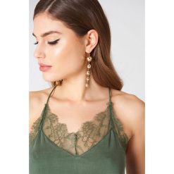 Kolczyki damskie: NA-KD Accessories Wiszące kolczyki Disco Ball – Gold