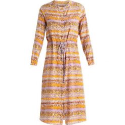 Rue de Femme TERESA DRESS Sukienka letnia light lillac. Fioletowe sukienki letnie marki Rue de Femme, m, z materiału. Za 589,00 zł.