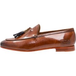 Melvin & Hamilton SCARLETT Półbuty wsuwane cognac/navy. Brązowe mokasyny damskie marki Melvin & Hamilton, ze skóry. Za 729,00 zł.