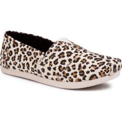 Półbuty TOMS - Classic 10015065 Birch Leopard. Brązowe półbuty damskie Toms, na co dzień, bez wzorów, z tworzywa sztucznego, bez obcasa, na płaskiej podeszwie, bez zapięcia. Za 229,00 zł.