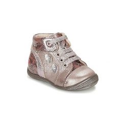 Buty Dziecko GBB ROSEMARIE. Różowe trampki dziewczęce GBB, bez wzorów, bez zapięcia. Za 144,50 zł.